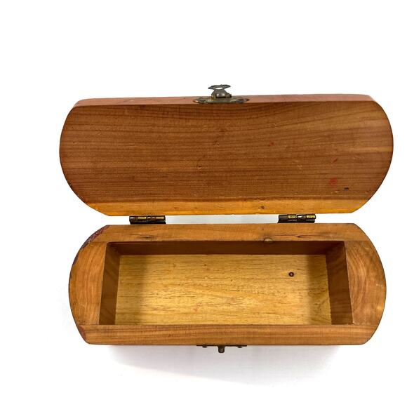 Vintage Hinge Lidded Wooden Carved Trinket Decorative Box With Latch 6 Inches - Picture 4 of 12